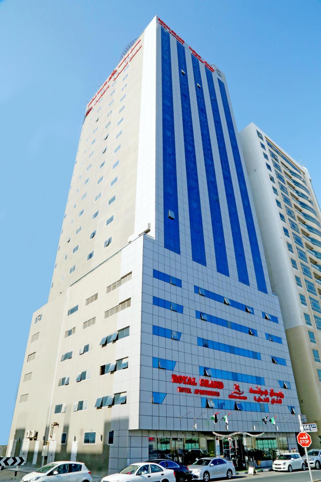 Royal Grand Suite Hotel Шарджа Екстериор снимка