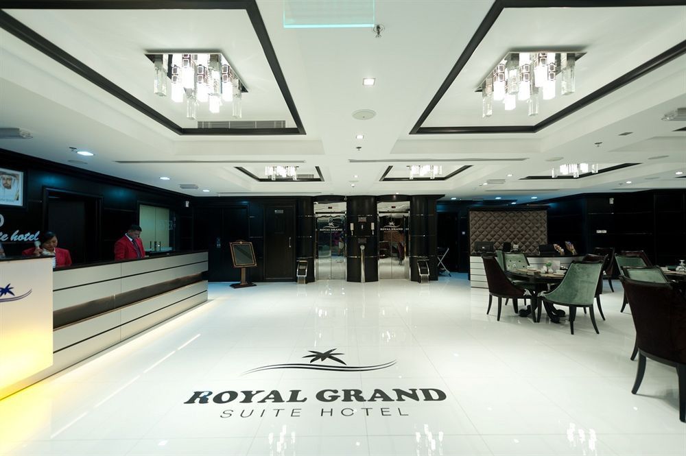 Royal Grand Suite Hotel Шарджа Екстериор снимка